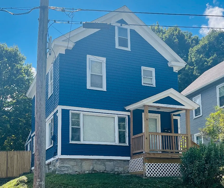 2 Valley St