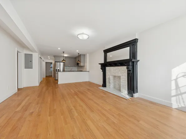 282 Convent Avenue image 4 of 13