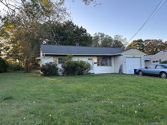4th image of 1056 Bay Shore Avenue