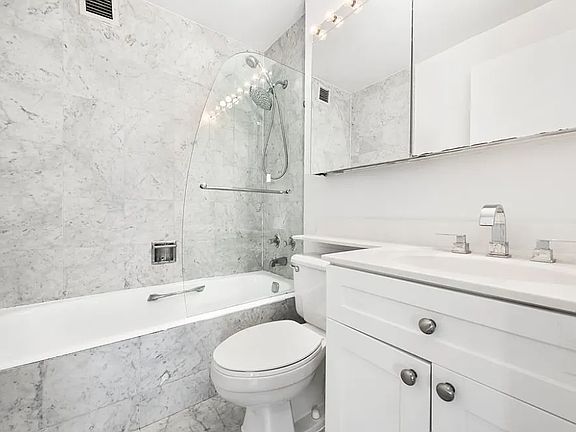 4th image of 377 Rector Pl APT 2J