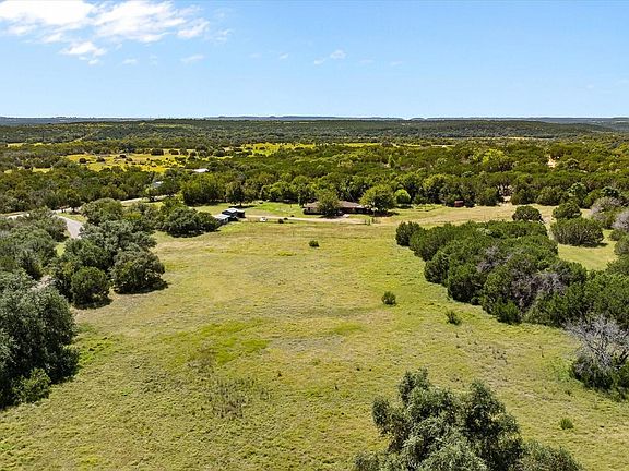 5th image of 1037 County Road 1011