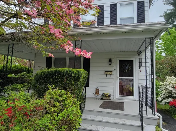 107 Avenue I, Matamoras, PA 18336
