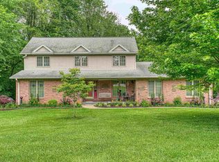 6301 Hogue Rd, Evansville, IN 47712