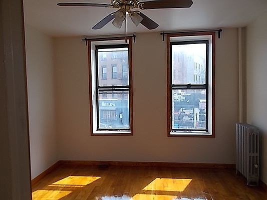 3rd image of 754 Washington Ave APT 2L