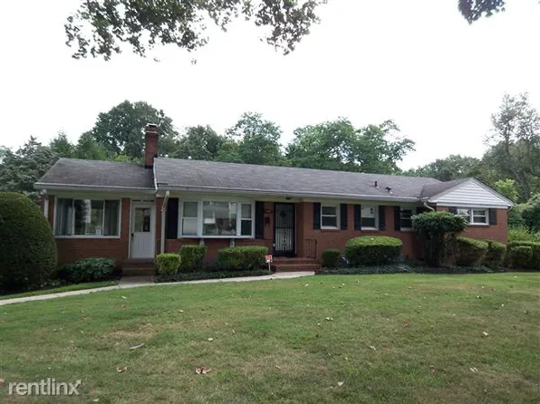 1325 Kurtz Rd, Mc Lean, VA 22101