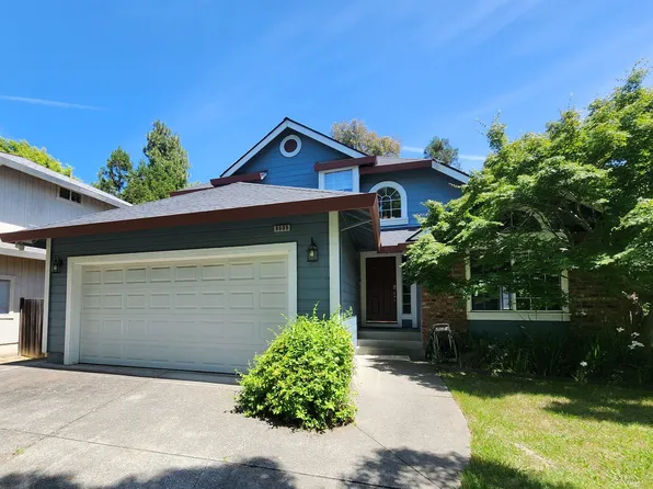 9609 Lord Dr, Windsor, CA 95492