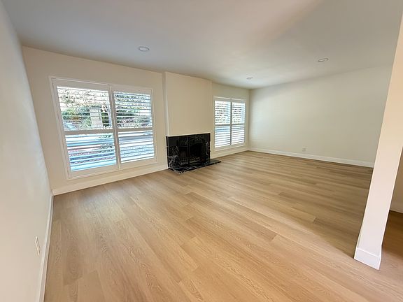 5th image of 563 Bregante Dr #A