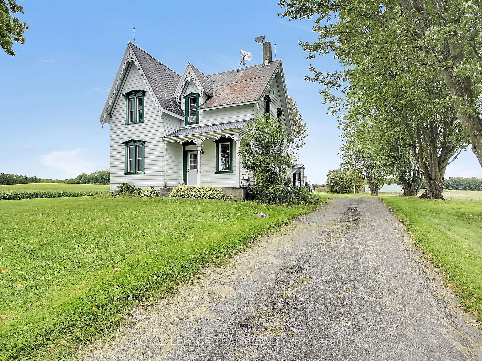 4 bed, $2,888 — Photo 2