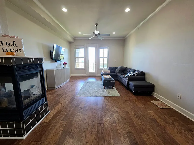 2800 Sandage Ave #206 — Photo 7