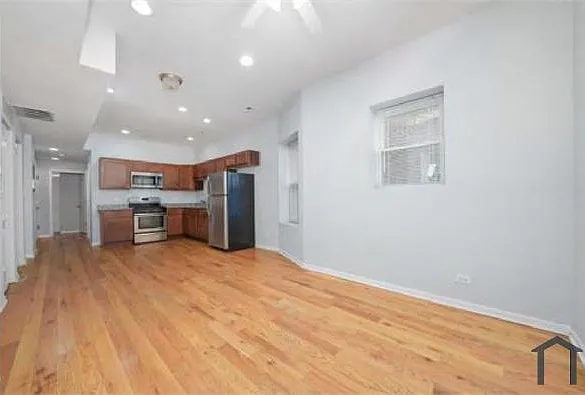 1541 E 72nd St #3W — Photo 3
