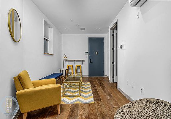 3rd image of 635 Sterling Pl