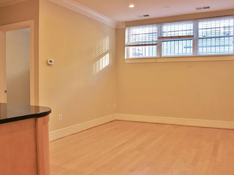 1515 O St NW — Photo 4