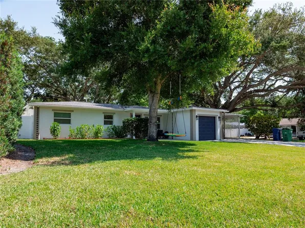 2901 W Rogers Ave, Tampa, FL 33611