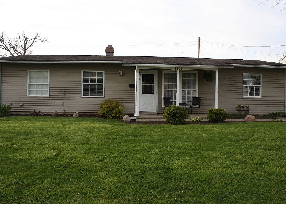 1st image of 2204 Pueblo Dr