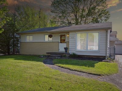 2115 Deerfield Dr, Flint, MI, 48532