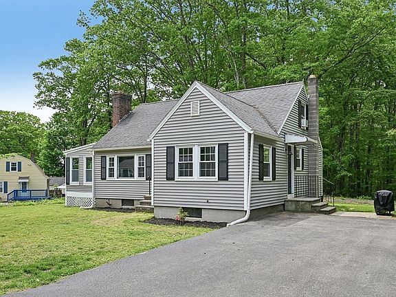 4th image of 18 Carleton Rd