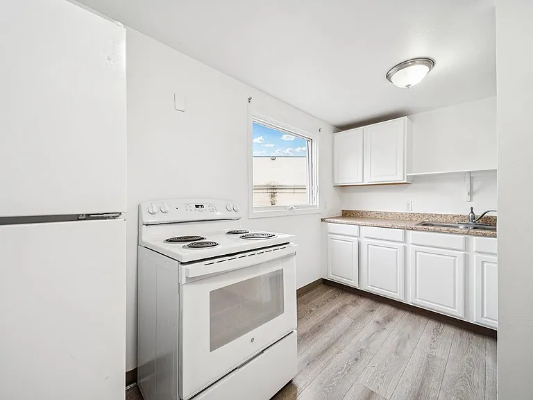 Romig Court — Photo 11