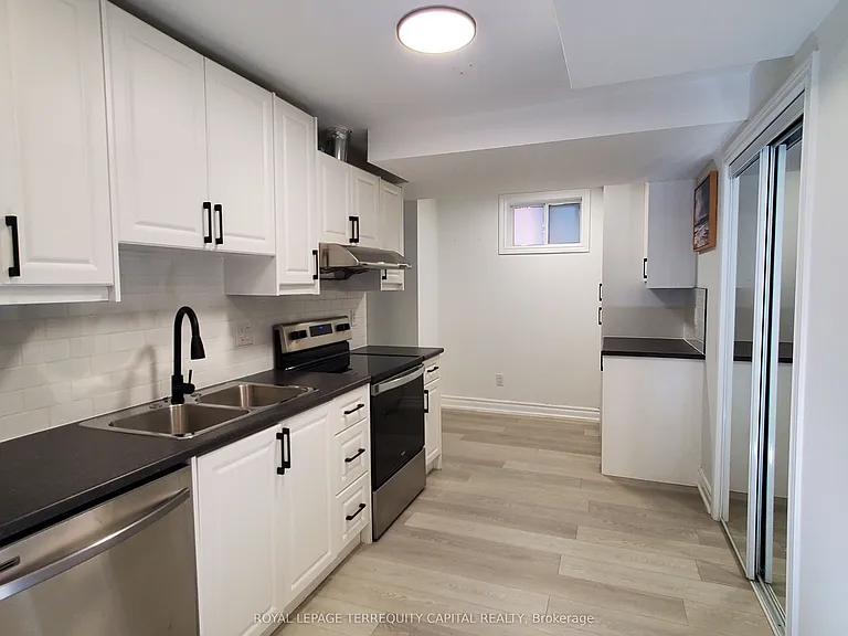 144 Garner Ave #LOWER — Photo 5