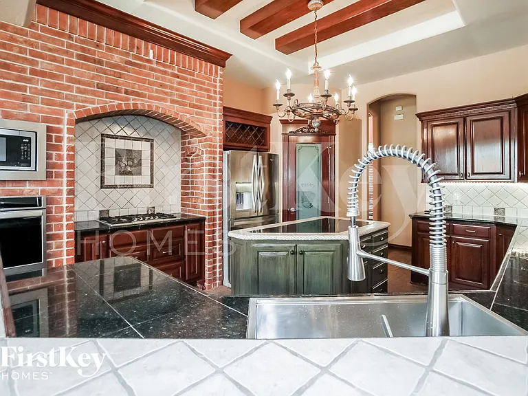 17100 Holly Burn Cir — Photo 6