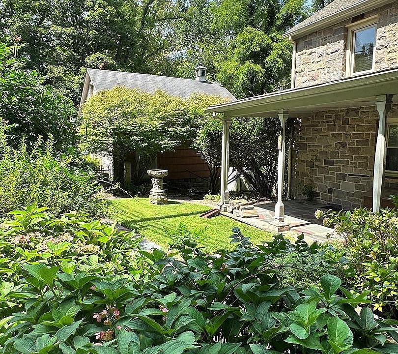 1st image of 3596 River Rd