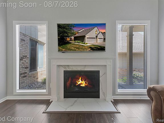 5th image of 29367 Laurel Dr
