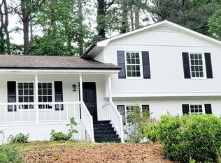 1181 Sommerset Dr, Lawrenceville, GA 30043
