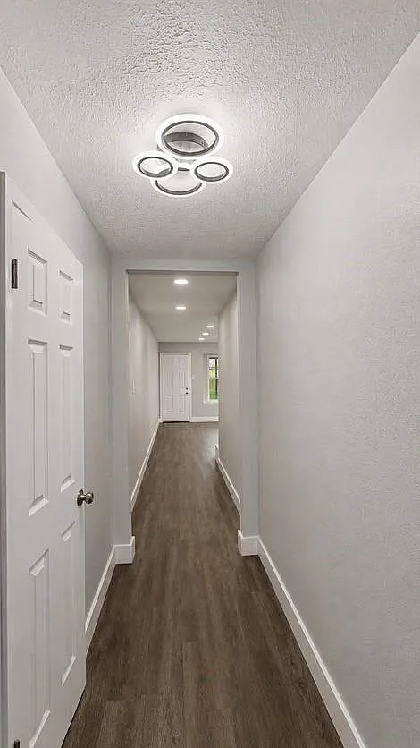 4 bed, 2.0 bath, 1496 sqft, $2,200 — Photo 2