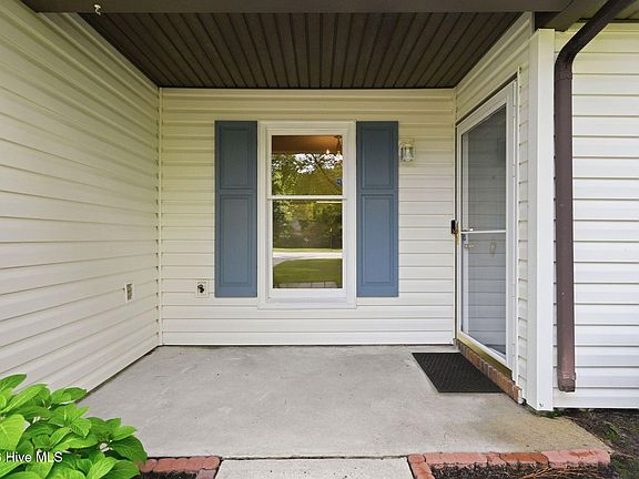 4th image of 542 Shadowridge Road
