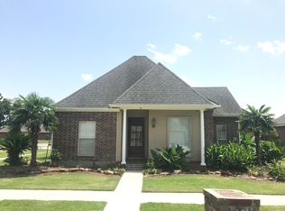 101 Jenci Dr, Broussard, LA 70518