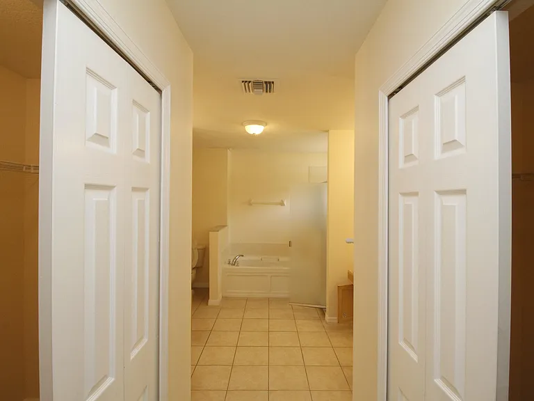 885 Tavernier Cir NE — Photo 19