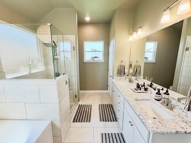 8117 Smoke Creek Ln — Photo 27