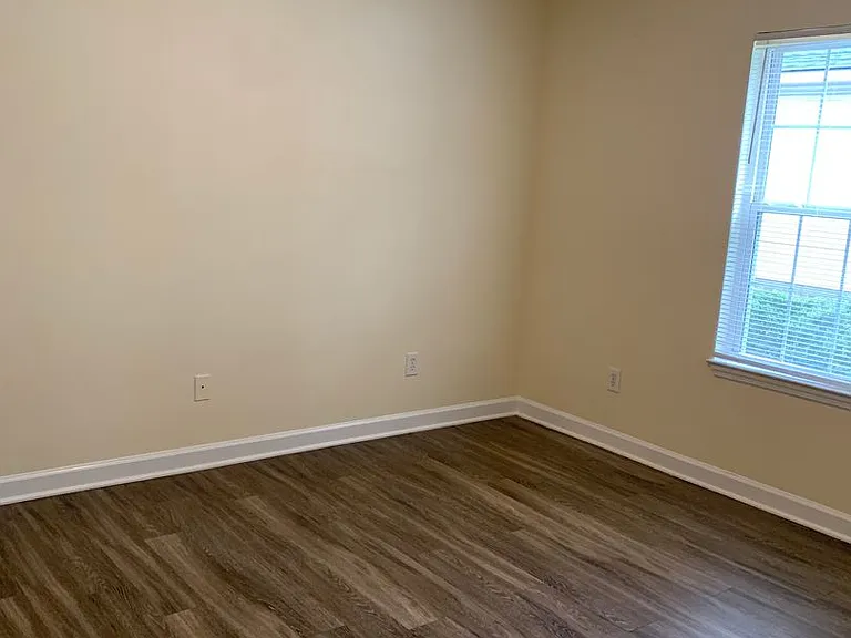 314 Hillsdale Dr — Photo 14