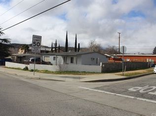 39027 10th St W, Palmdale, CA 93551