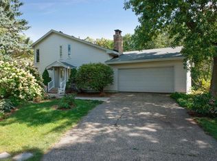 3210 Pilgrim Ln N, Plymouth, MN 55441