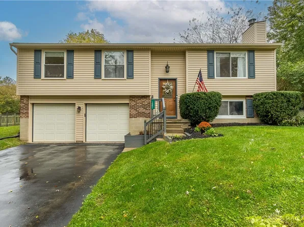 1551 Lynlee Dr, Bellbrook, OH 45305