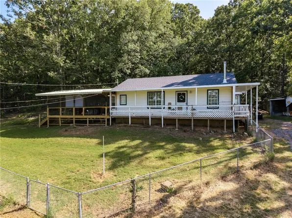 918 Barton Hill Ln, Mountainburg, AR 72946