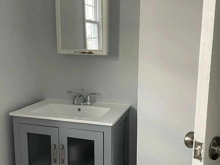 3265 Livingston St — Photo 3
