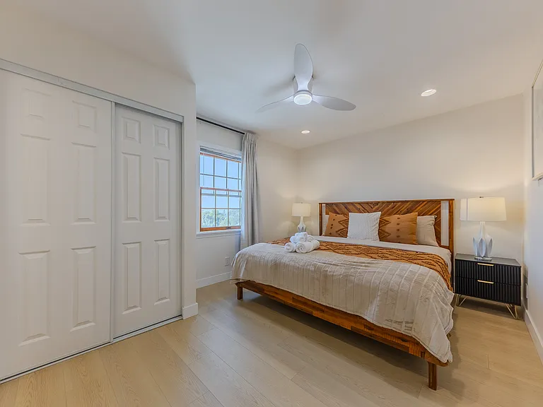 15877 Regalado St — Photo 39