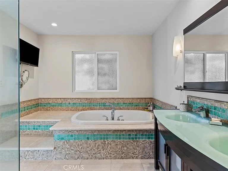 3435 Oakmont View Dr — Photo 37