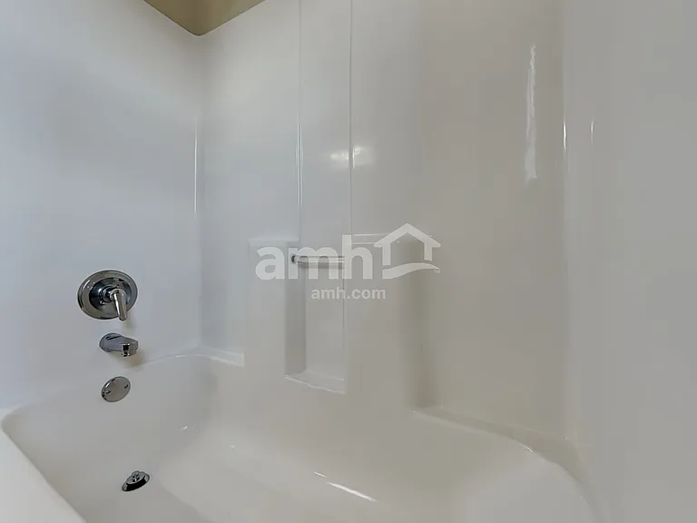 375 Vaiden Ridge Dr N — Photo 16