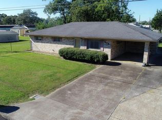 613 E 17th St, Crowley, LA 70526