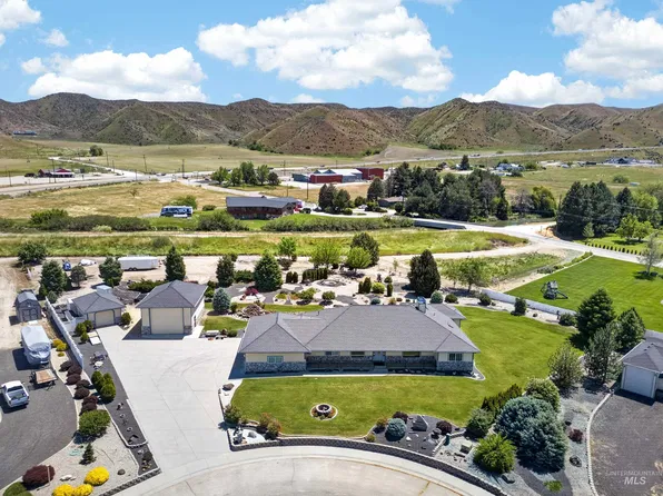 3060 Windfall Cir, Emmett, ID 83617