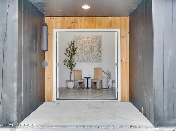 586 Scenic Dr, Albrightsville, PA 18210