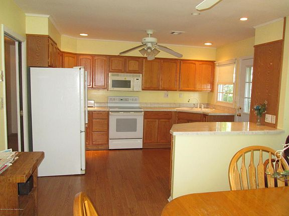 3rd image of 1163A Argyll Cir #100A