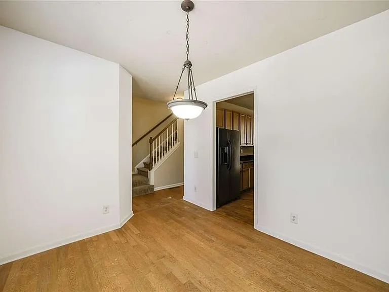 1798 Oakbrook Ln NW #8 — Photo 15