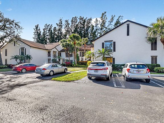 2nd image of 3227 Perimeter Drive