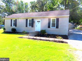 1645 Colony Rd, Pasadena, MD 21122