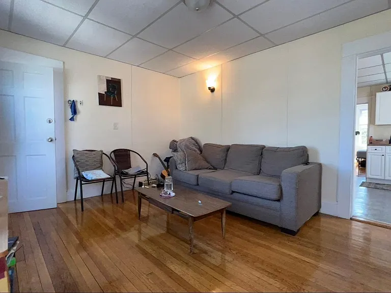 140 Hampshire St #3 — Photo 2
