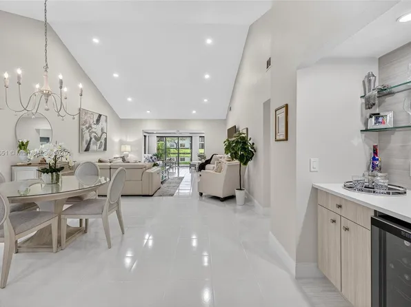 21695 Arriba Real, Boca Raton, FL 33433