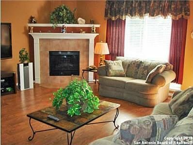 4th image of 26111 Cuyahoga Cir